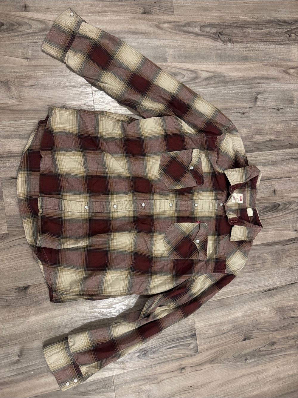 Levi's Red and Cream Plaid Casual Button-Down Shirt